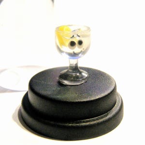 Gin Pet © Vodka pet @ Gin lover, Vodka lover, Gift for him, Gift for her Novelty gift Cute gift Gin gift Vodka gift Funny gift Desk top gift