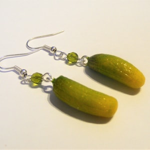Food Jewelry Gherkin Pickle Earrings Dill Pickle Earrings Miniature Food gherkin Mini Food Jewelry Pickle Charm Pregnancy announcement