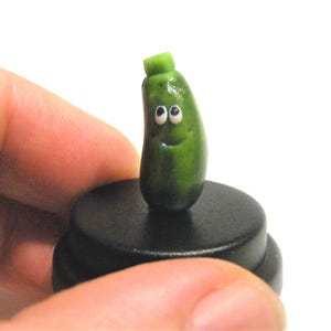 Zucchini Pet © Courgette pet, Zucchini gift, Vegan gift, vegetarian gift, comedy gift, novelty gift, cute gift, desk top gift, Funny gift