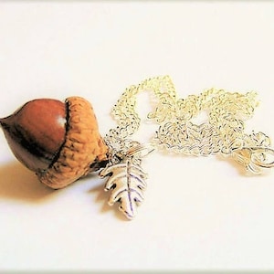 Acorn Necklace, Lucky Charm, Kiss Necklace, Acorn Charm, Good luck Necklace, Pagan Necklace, Wiccan Necklace, Druid Necklace, Acorn Jewelry