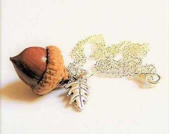 Acorn Necklace, Lucky Charm, Kiss Necklace, Acorn Charm, Good luck Necklace, Pagan Necklace, Wiccan Necklace, Druid Necklace, Acorn Jewelry