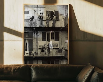 Plakat z włoskim balkonem w stylu vintage | Czarno-biała fotografia uliczna | Grafika ścienna | Wydruk artystyczny Dolce Vita | Oprawione płótno | Wystrój w stylu retro