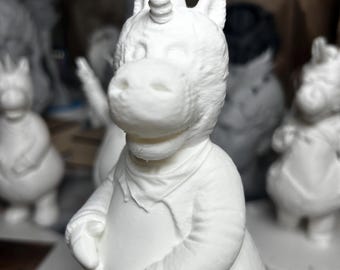 Stampa 3D di Buddy l'unicorno: statua in filamento bianco verniciabile (18 cm di altezza)