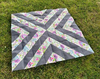 Birdie Quilt Kit – Tula Pink ROAR! Fabric in Manatee Colorway | 40&quot; x 40&quot; Baby Quilt Top Kit with Pattern
