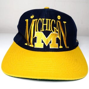 Vintage Michigan Wolverines Snapback-keps – 90-tals NCAA-fotbollskeps