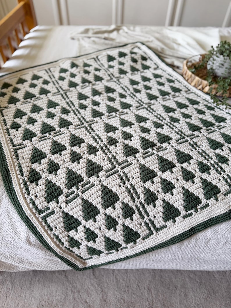 CROCHET PATTERN + VIDEO – Twinkling Trees Christmas Blanket – Overlay Mosaic Afghan pdf, Festive Throw Pattern, Holiday Home Décor image 10