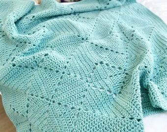 CROCHET PATTERN/Solid Granny Square Blanket - Criss Cross Crochet Blanket Pattern - PDF Crochet Pattern