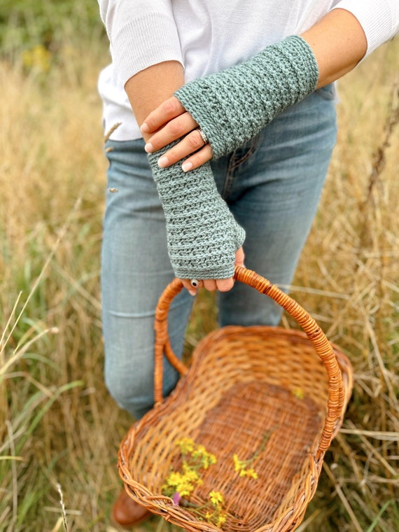 Mystical Mitts - Crochet Fingerless Mitts/Fingerless Crochet Gloves - Instant Download PDF Crochet Pattern Child to Adult Sizes