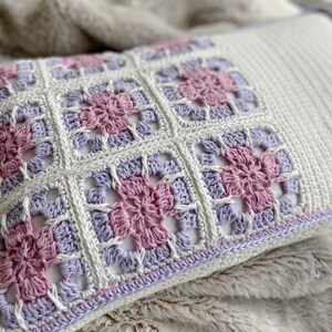 CROCHET PATTERN/ Crochet Floral Granny Square Cushion Pattern / Crochet Pillow Pattern / Crochet Home Decor PDF Pattern image 5