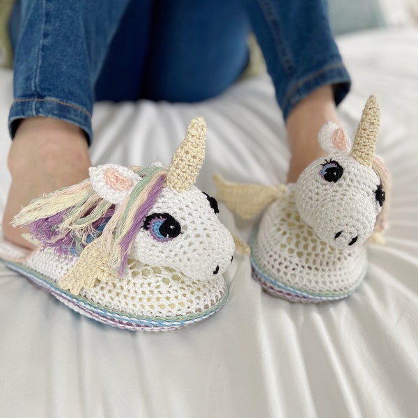 CROCHET PATTERN/ Unicorn Crochet Slippers Pattern / Amigurumi Unicorn Pattern / Crochet House Slippers