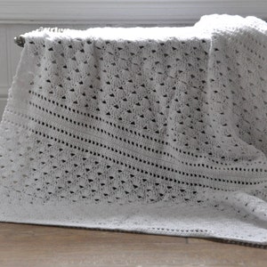 CROCHET PATTERN / White Shell Lace Blanket/ Crochet Blanket / Instant Download PDF Crochet Pattern image 1