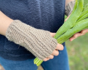 CROCHET PATTERN Holbourne Fingerless Mitts, Stylish Crochet Textured Hand Warmers, PDF and Tutorial by HanJan Crochet