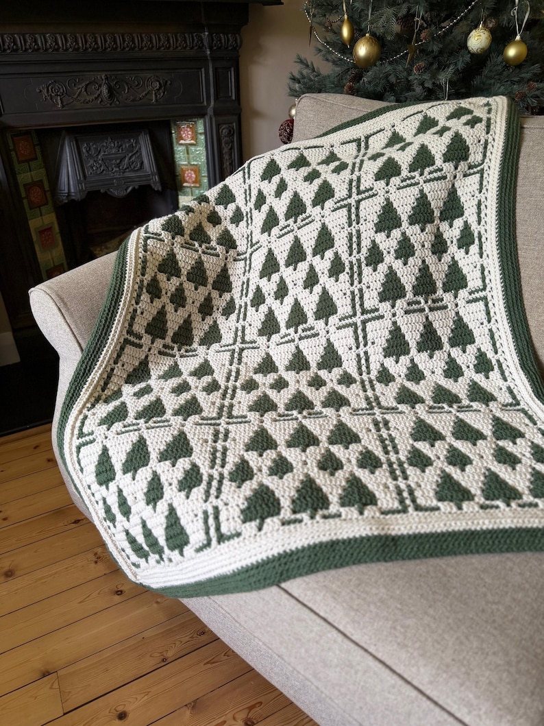 CROCHET PATTERN + VIDEO – Twinkling Trees Christmas Blanket – Overlay Mosaic Afghan pdf, Festive Throw Pattern, Holiday Home Décor image 13