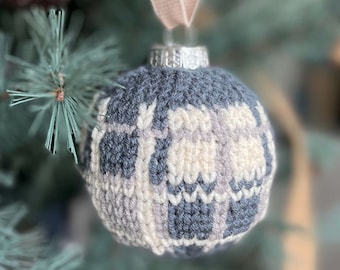 CROCHET PATTERN / Crochet Christmas Bauble Decoration / Tartan Bauble - PDF Crochet Pattern