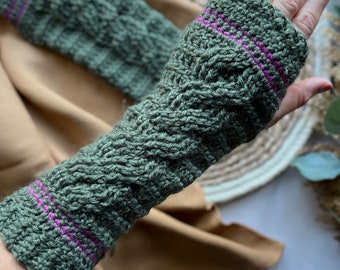 CROCHET PATTERN / Cable Crochet Wrist Warmer Pattern / Fingerless Gloves