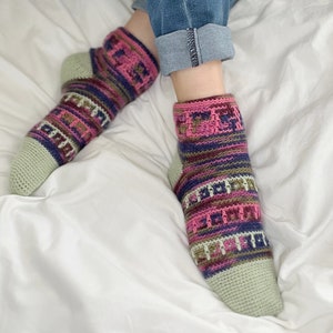 CROCHET PATTERN / Hydrangea Mosaic Socks / Overlay Mosaic Crochet Socks Pattern / Knee High Socks PDF Pattern image 5