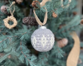 CROCHET PATTERN / Crochet Christmas Bauble Decoration / Starlight Bauble - PDF Crochet Pattern