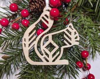 Squirrel Christmas Tree Ornament // Wooden Squirrel Holiday Ornament // Trim A Tree // Gift Tag Topper //Scandinavian Christmas //