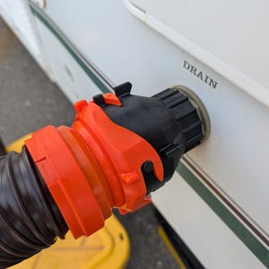 Adaptador de manguera de desagüe para caravanas de 1,5" NPT a 3" / Conexión de bayoneta para desagüe de aguas grises de caravanas plegables (compatible con Camco) - Coleman / Fleetwood / Jayco