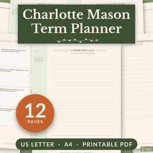 Może przedstawiać: Zestaw 12 stron do druku w formacie PDF Charlotte Mason Term Planner z papierem w kolorze kremowym, ciemnozielonymi nagłówkami i dekoracyjnymi akcentami liniowymi. Strony zawierają sekcje Commonplace, Sequence oraz Exam Question Bank w formacie A4.