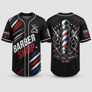 Peut inclure: Un maillot de baseball noir boutonné avec des accents de coups de pinceau rouges, blancs et bleus. Le devant affiche le texte BARBER SHOP et YOUR NAME. Le dos présente un graphique de poteau de barbier avec des ciseaux, des peignes et STAY SHARP.