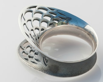 Statement silver ring - Artisan geometric silver ring - Black and Silver Ring