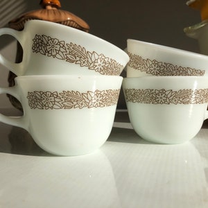 Pyrex Woodland Coffee/Tea Cup Mug Set