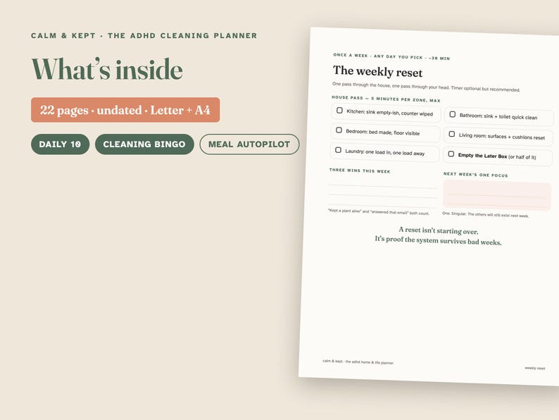 Może przedstawiać: Cyfrowy planer sprzątania zatytułowany Calm & Kept The ADHD Cleaning Planner. Strona zawiera napisy What's inside, 22 pages, undated, Letter + A4, Daily 10, Cleaning Bingo, Meal Autopilot oraz cotygodniową listę kontrolną z polami.