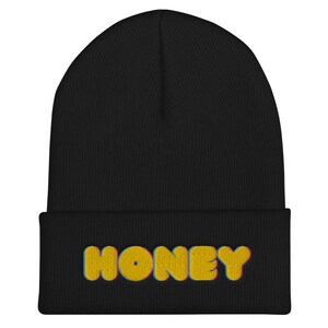 Gorro com algemas de mel, seu novo chapéu favorito para a temporada de algemas