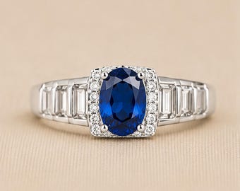 Saffier halo ring • Ring met in het laboratorium gekweekte saffier • Ovale verlovingsring • Ring met baguette-diamant • Sieraden met de geboortesteen van september • Elegante ring