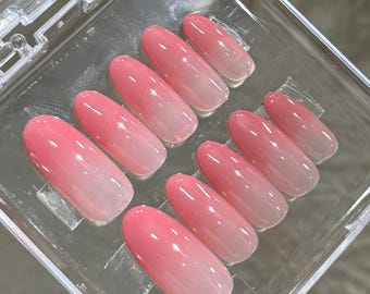Roze Ombre Amandelvormige Plaknagels | Glanzende Handgemaakte Bruidsnagels