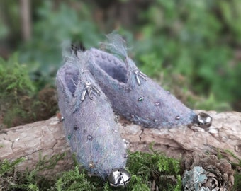 Magical tiny felt fairy shoes~fairy slippers~fae~ fairy~ pixie~fantasy