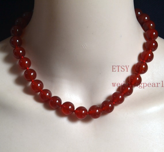 Red agate deals necklace