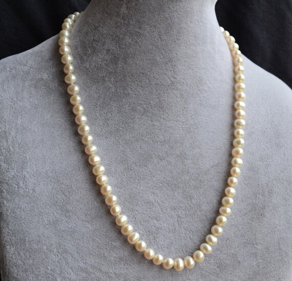 Vintage Style Choose Any Length New White & Ivory Glass Pearl Beaded Necklace