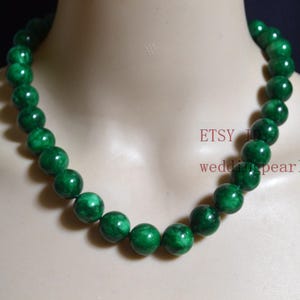 14 mm große dunkelgrüne Jade Halskette, handgeknüpfte Perlenkette, Statement Kette, Mutter Kette, Frauen Kette