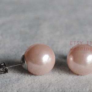12 mm pink pearl earrings, mother of pearl stud earrings, shell pearl earrings, big pearl stud earrings, girl friend gift, Christmas present