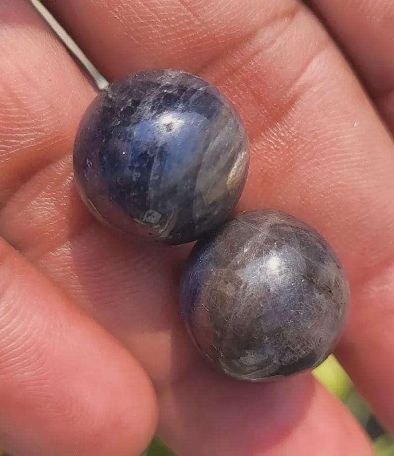 Natural Blue Sapphire Sphere, Healing Crystal (17mm, 90 Carats) - Etsy