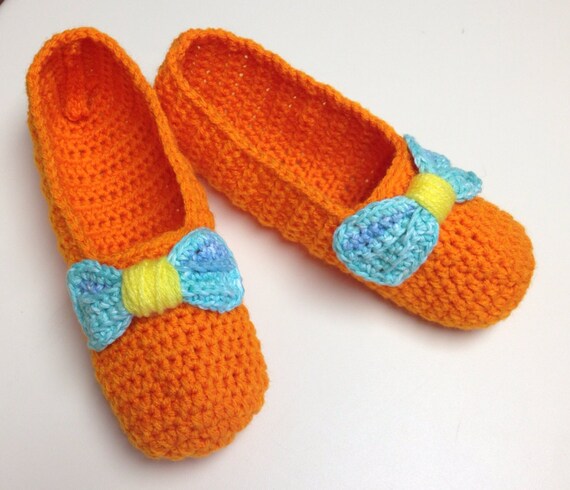 Items similar to Women's Slippers, slipper sock, made to order on Etsy