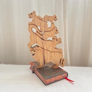 Wooden lions pyramid, Educational toys.