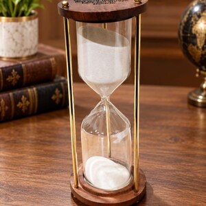 Jubiläumsgeschenk, personalisierte Sanduhr aus Holz, individuell gravierte 45-Minuten-Sanduhr, Hochzeitsgeschenk für Paare, romantisches Erinnerungsstück
