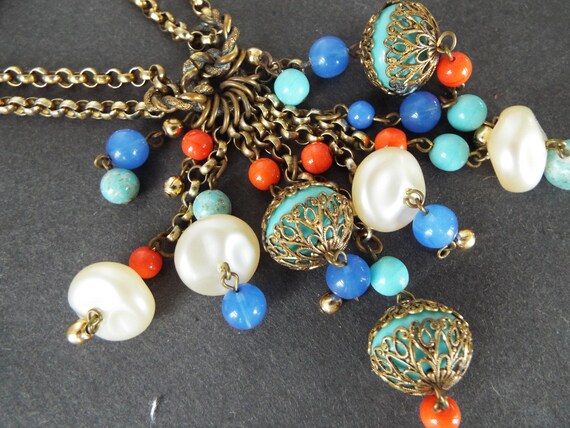 vintage  cluster charm necklace multi stone tasse… - image 3
