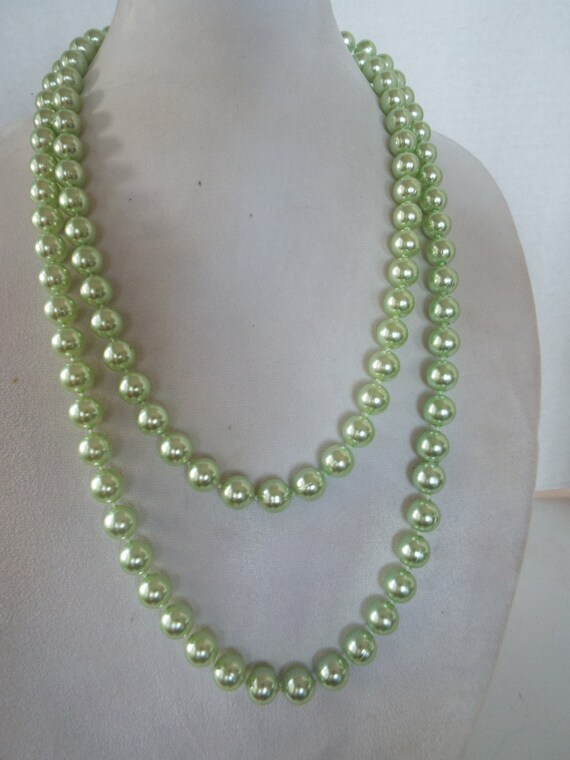 30" long mint green faux pearl necklace....9mm si… - image 3