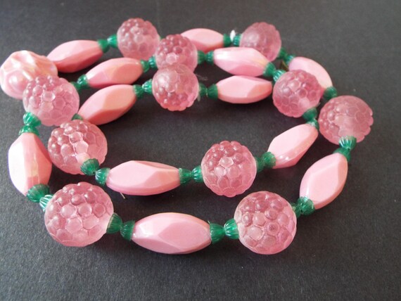 lucite pink berry fruit necklace pink raspberry n… - image 4