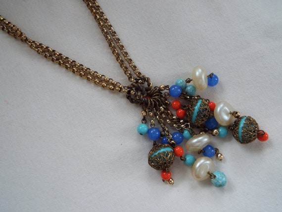 vintage  cluster charm necklace multi stone tasse… - image 1