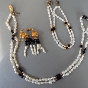3 piece set freshwater pearl onyx jewelry set necklace bracelet earrings gold plated bridal wedding jewelry