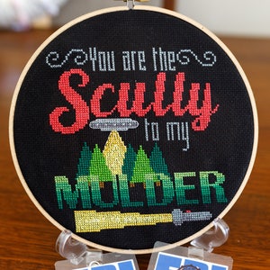 Mulder & Scully Cross Stitch Pattern - Modern Cross Stitch Pattern - Digital Cross Stitch Pattern Downloadable Pattern