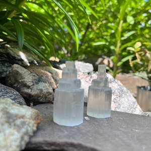 SELENITE Tower meditation, tool consecration, cleansing and grounding.