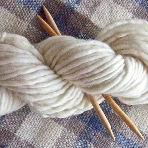 Handspun Falkland Singles Yarn, Super Bulky Weight, 3.5 ozs/100 gms, un-dyed knit crochet weave felt image 1