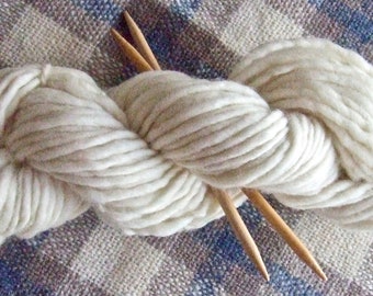 Handspun Falkland Singles Yarn, Super Bulky Weight, 3.5 ozs/100 gms, un-dyed knit crochet weave felt