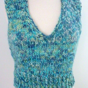 Knitting Pattern – Chill Chaser Vest, quick knit super bulky v-neck vest pattern, PDF pattern